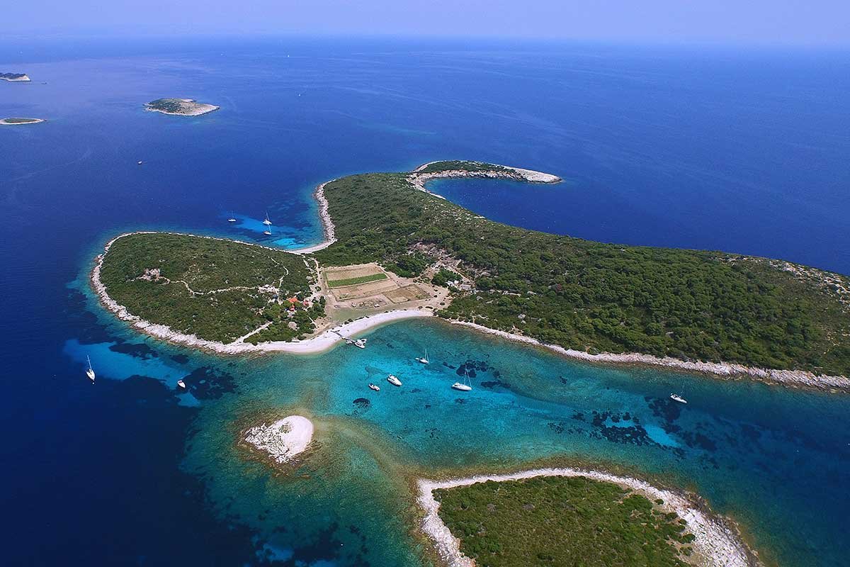 Budikovac Blue Lagoon Vis Island Croatia natural pool