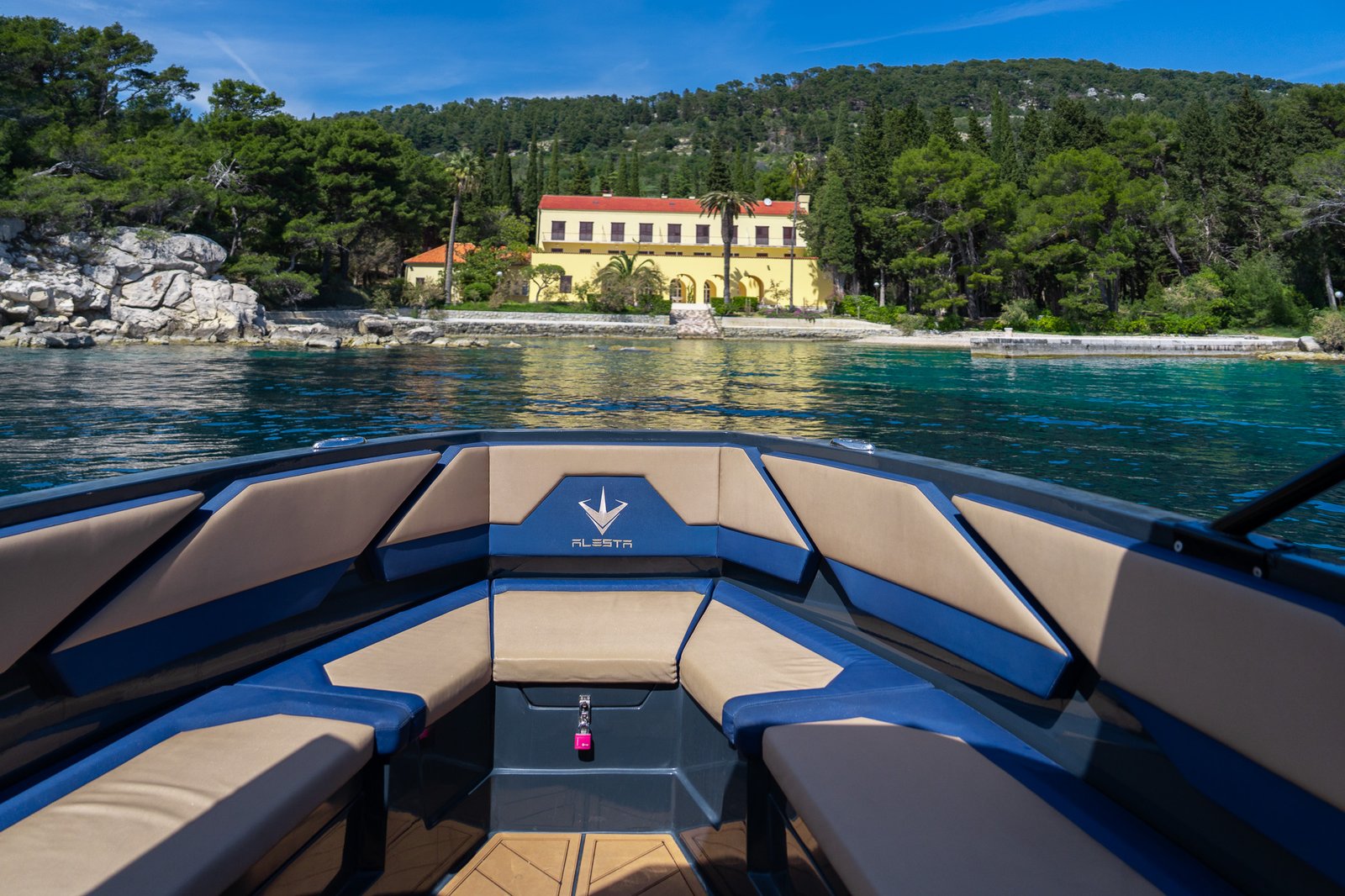 Raptor Alesta Alesta bow seating luxury Croatia