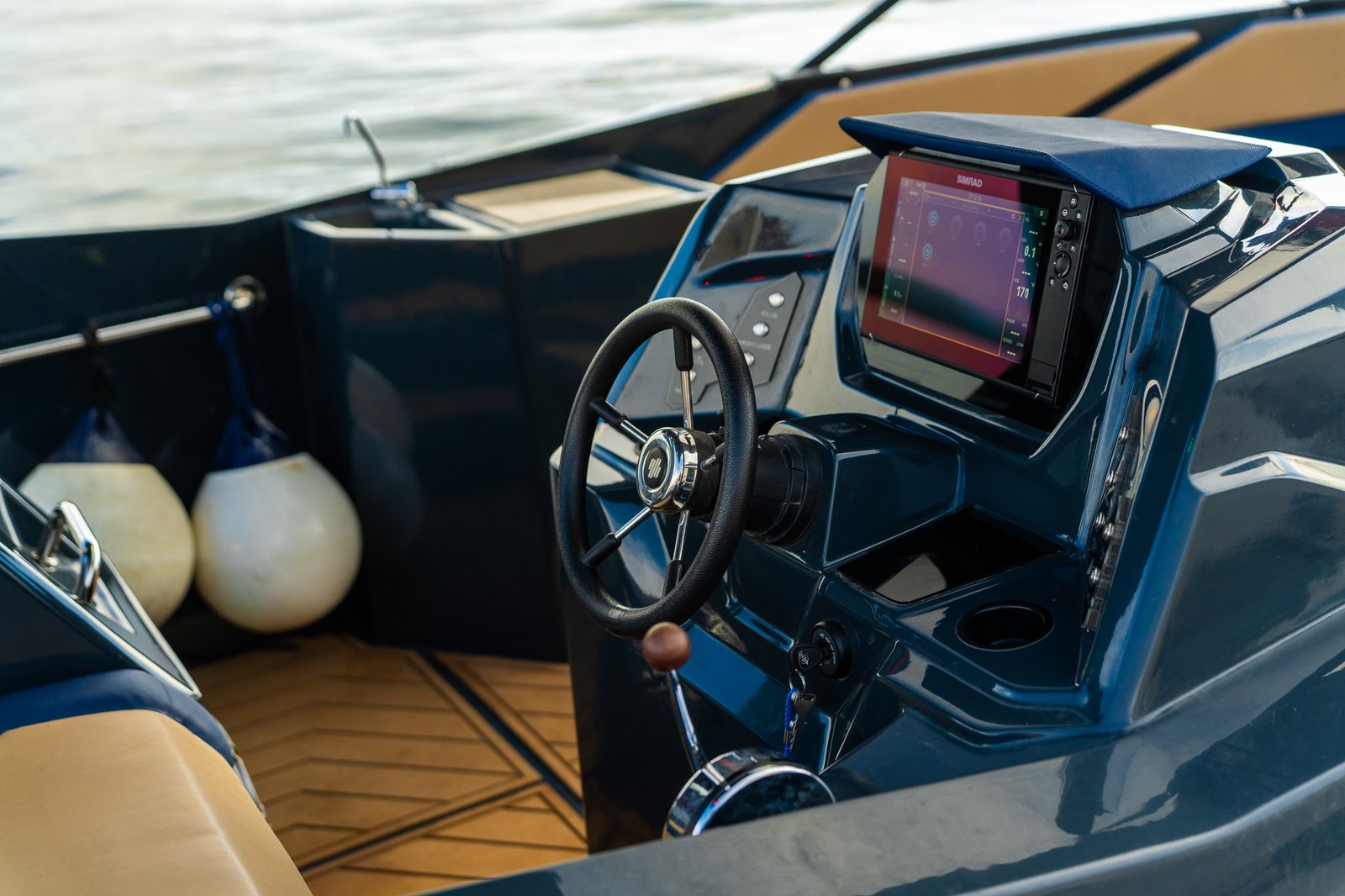 Raptor Alesta steering wheel navigation Croatia